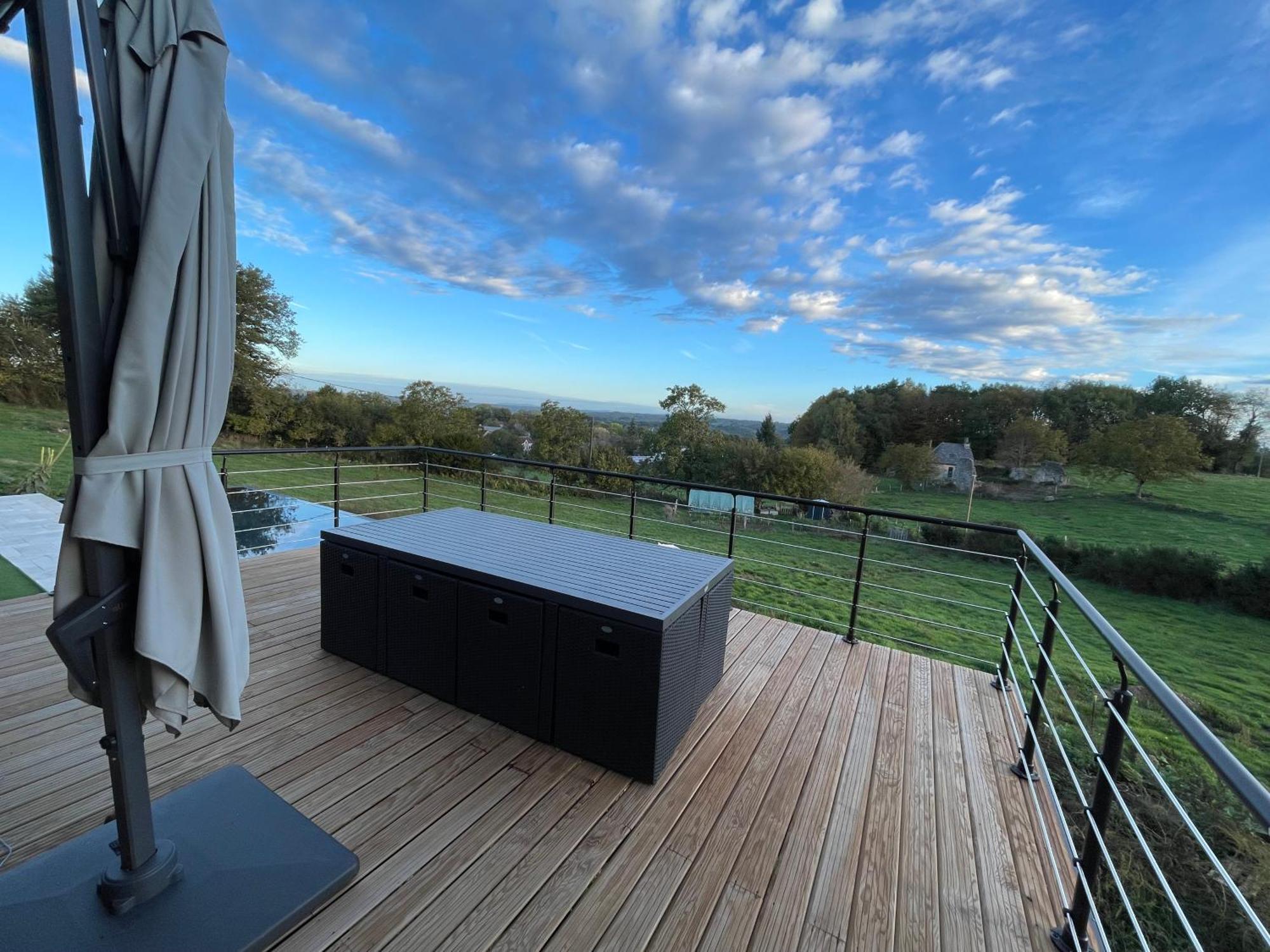 Villa Ancienne Grange Renovee En Xaintrie Hautefage Esterno foto